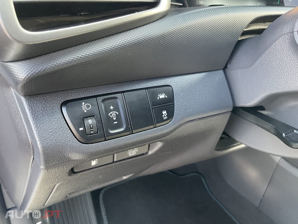 Hyundai Ioniq 1.6 GDI HEV