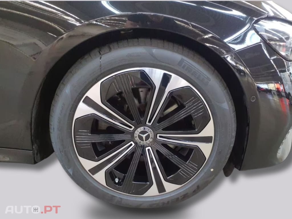 Mercedes-Benz E 220 I.V.A DEDUTÍVEL d