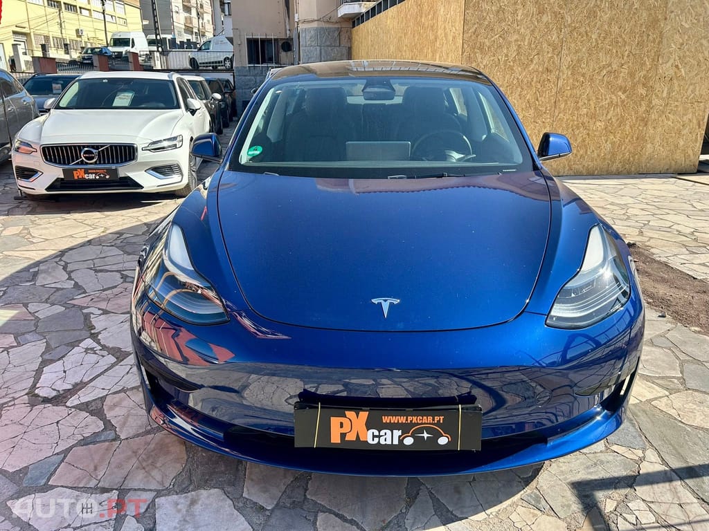 Tesla Model 3 Standard Range Plus RWD
