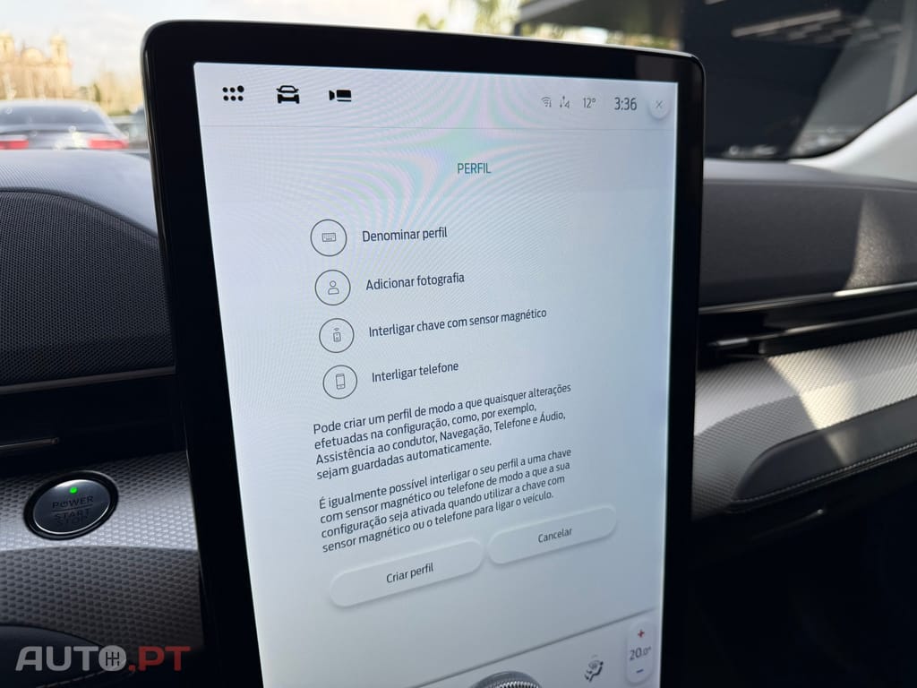 Ford Mustang Mach-E Alargada