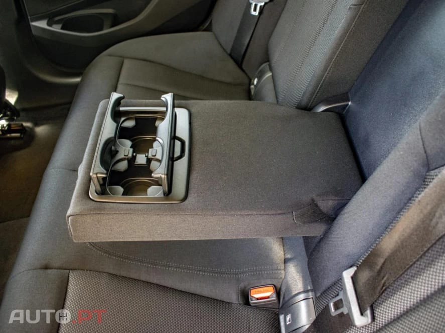 BMW 320 e Touring Auto