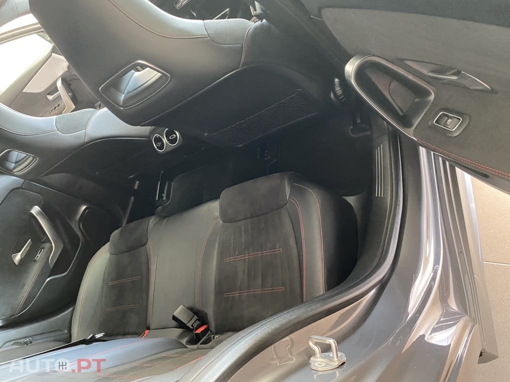 Mercedes-Benz A 180 d AMG Line