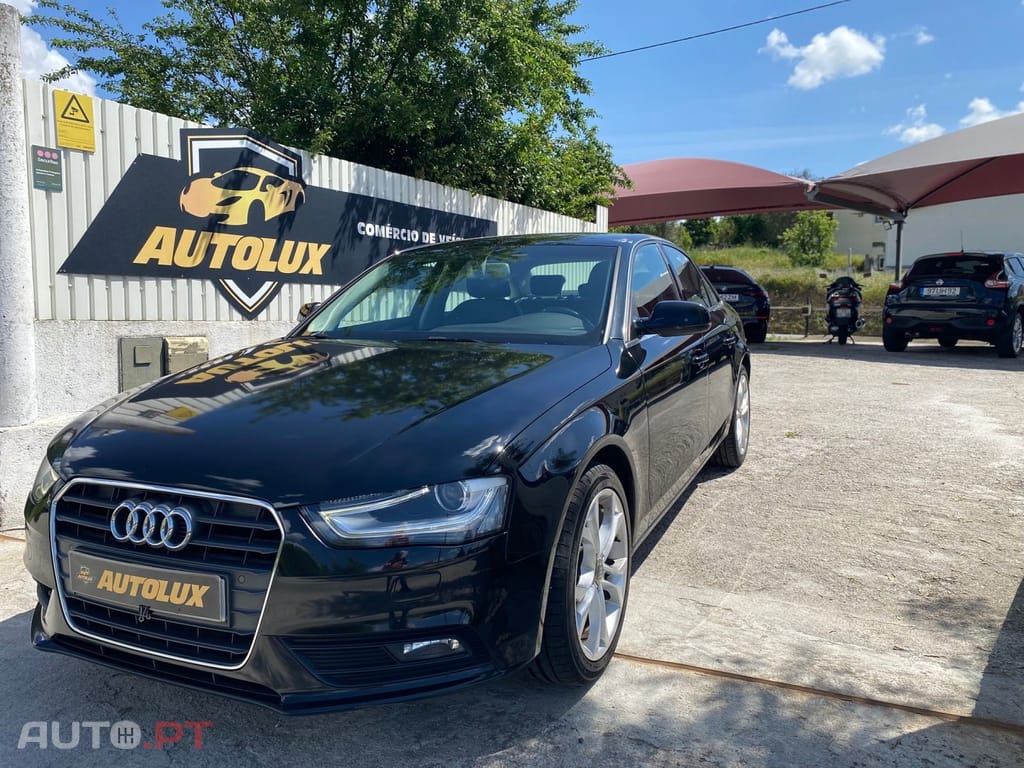 Audi A4 2.0 TDI Business Line S-line