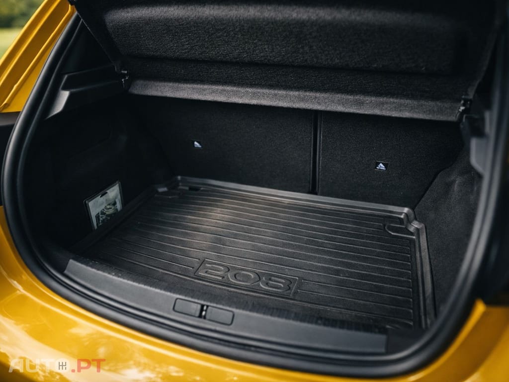 Peugeot E-208 Active
