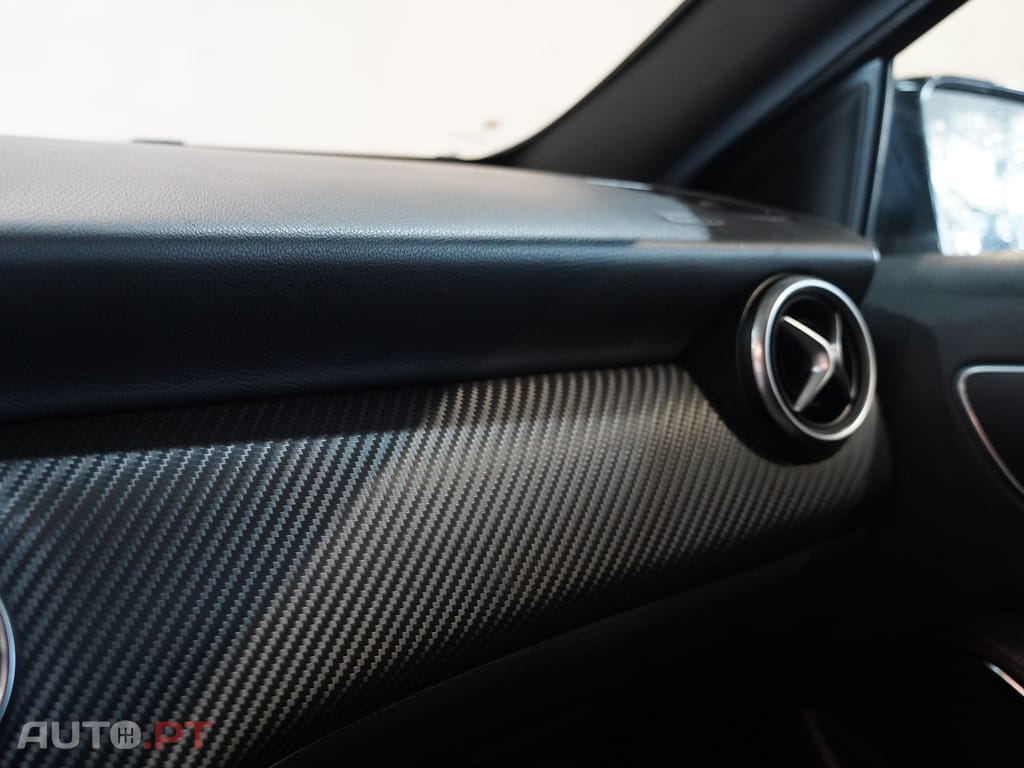 Mercedes-Benz A 180 d AMG Line