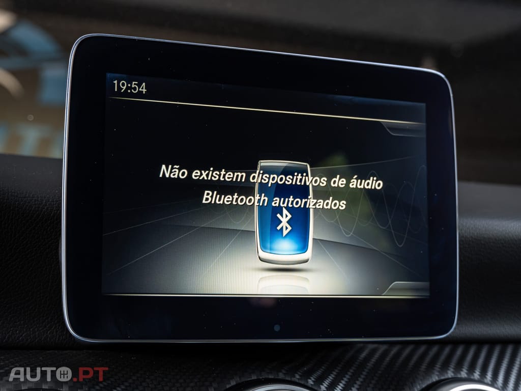 Mercedes-Benz A 180 d AMG Line