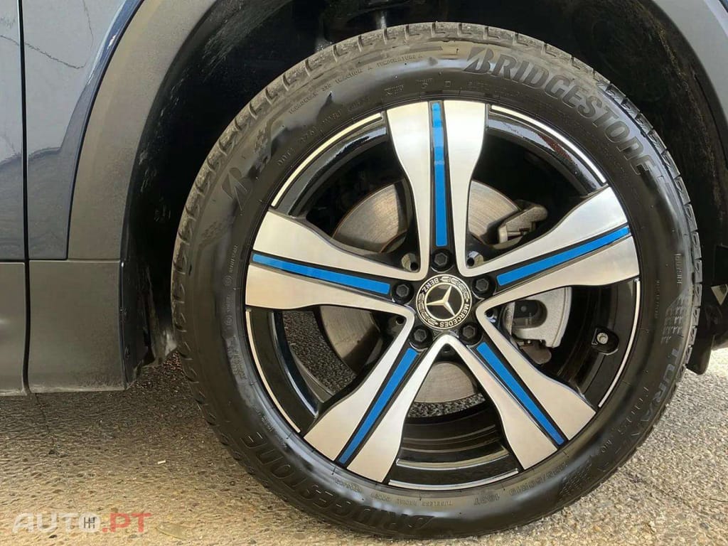 Mercedes-Benz EQB 300 4Matic Progressive