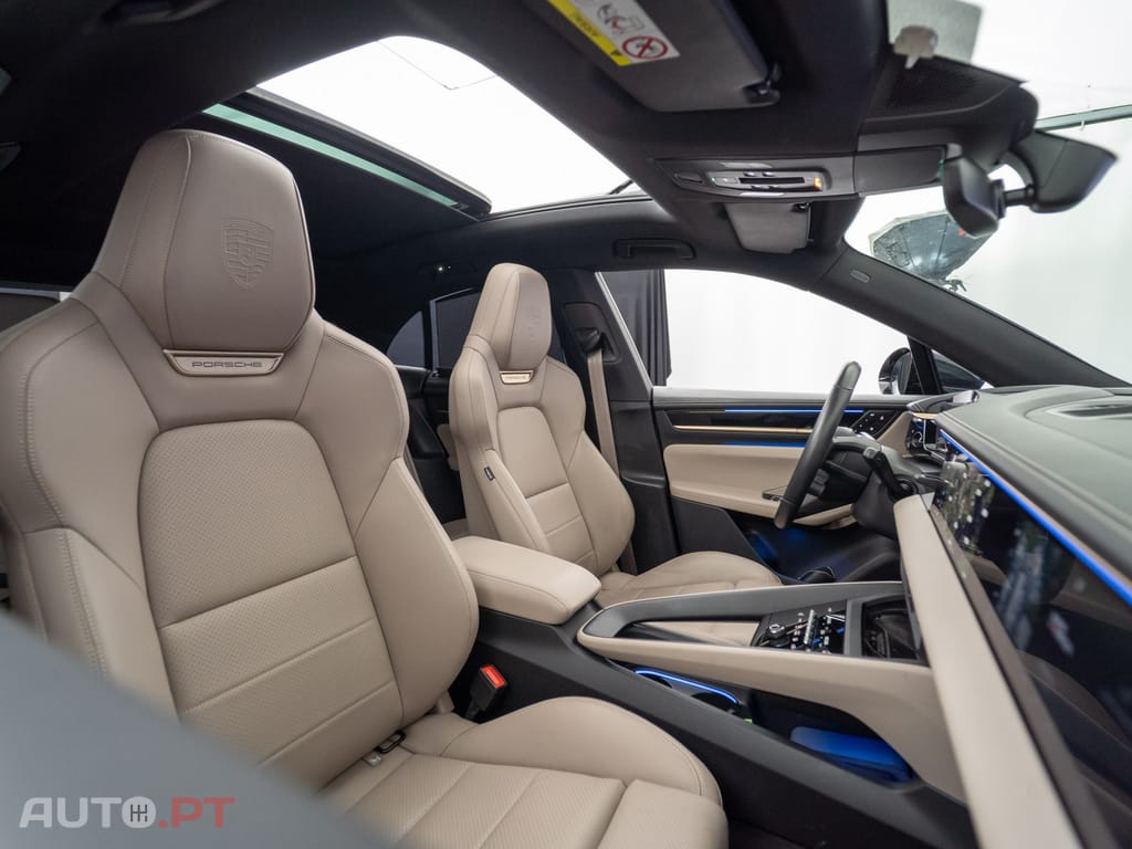 Porsche Macan Electric 4