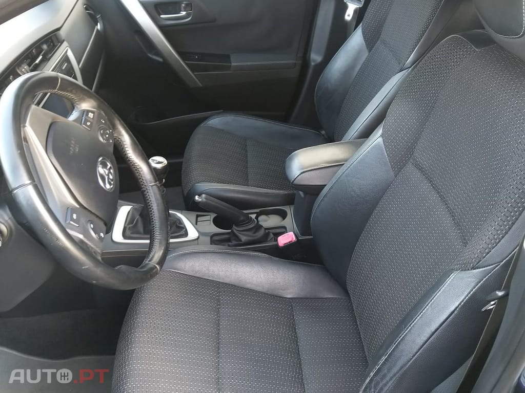 Toyota Auris 1.4 D-4D Comfort