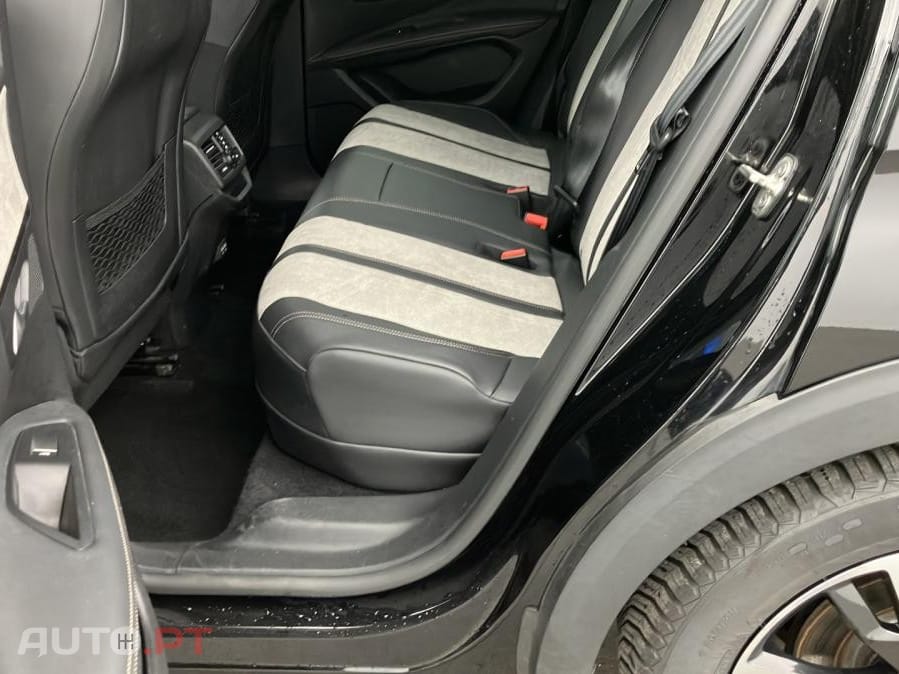 Peugeot 3008 1.6 Hybrid GT e-EAT8