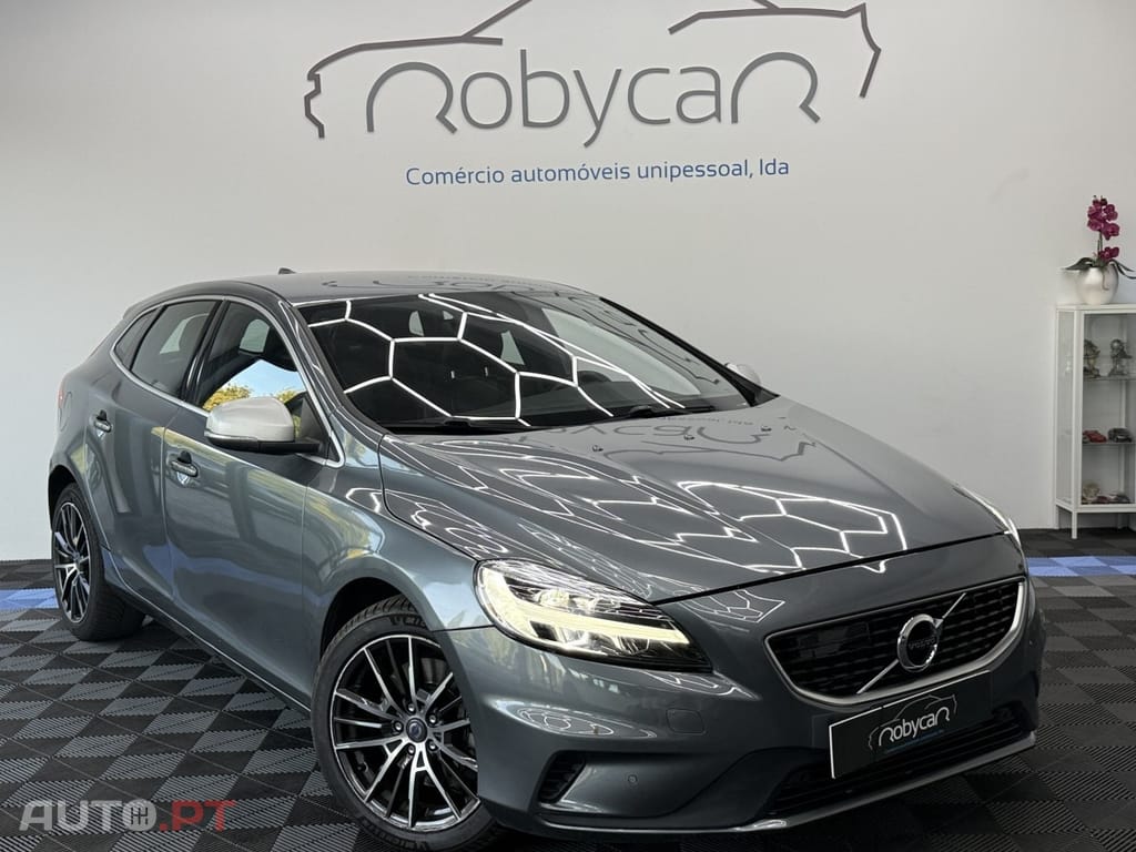 Volvo V40 2.0 D2 R-Design Momentum Geartronic