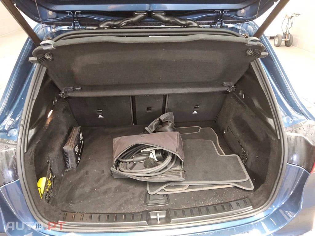 Mercedes-Benz EQA 250 AMG Line