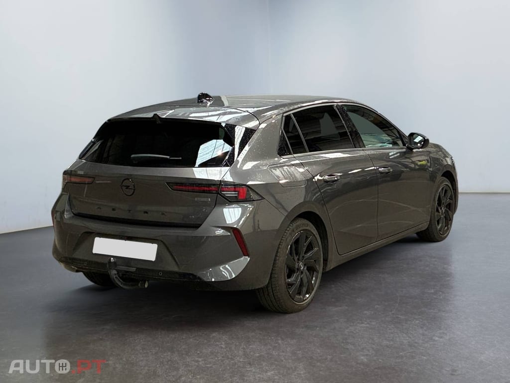 Opel Astra 1.6 T PHEV GSe