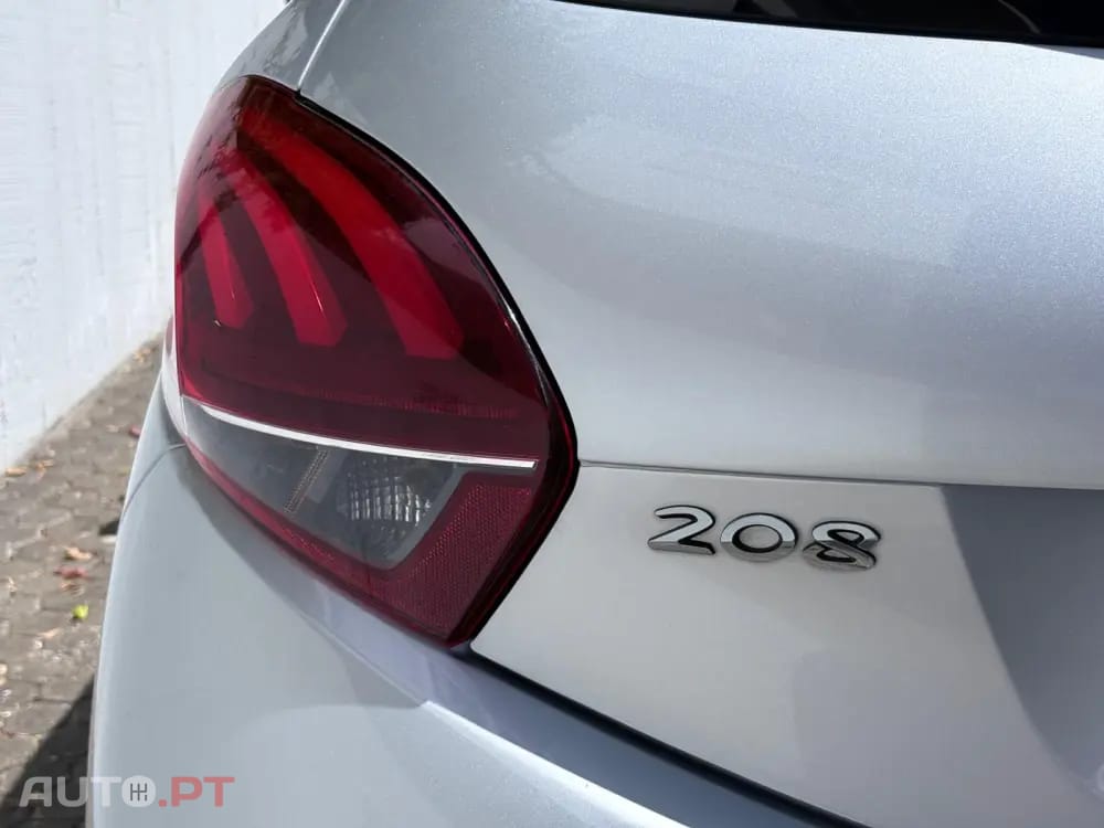 Peugeot 208 1.6 BlueHDi Style
