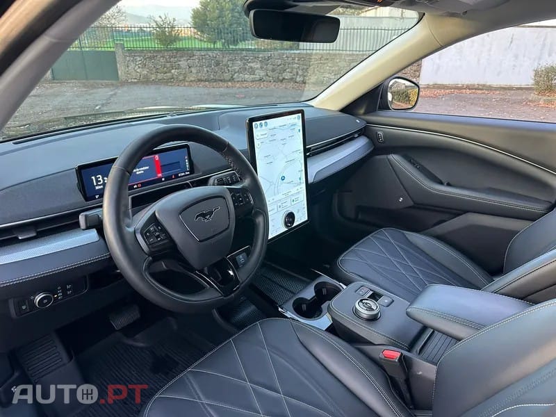 Ford Mustang Mach-E Standard