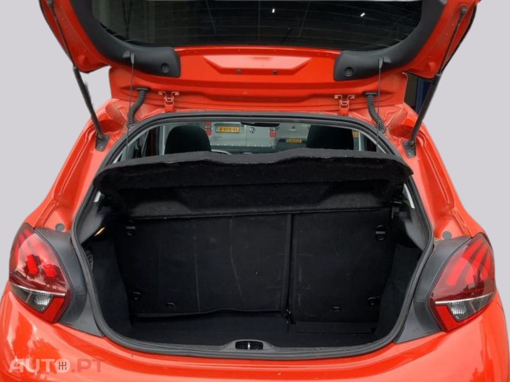 Peugeot 208 1.2 VTi Allure