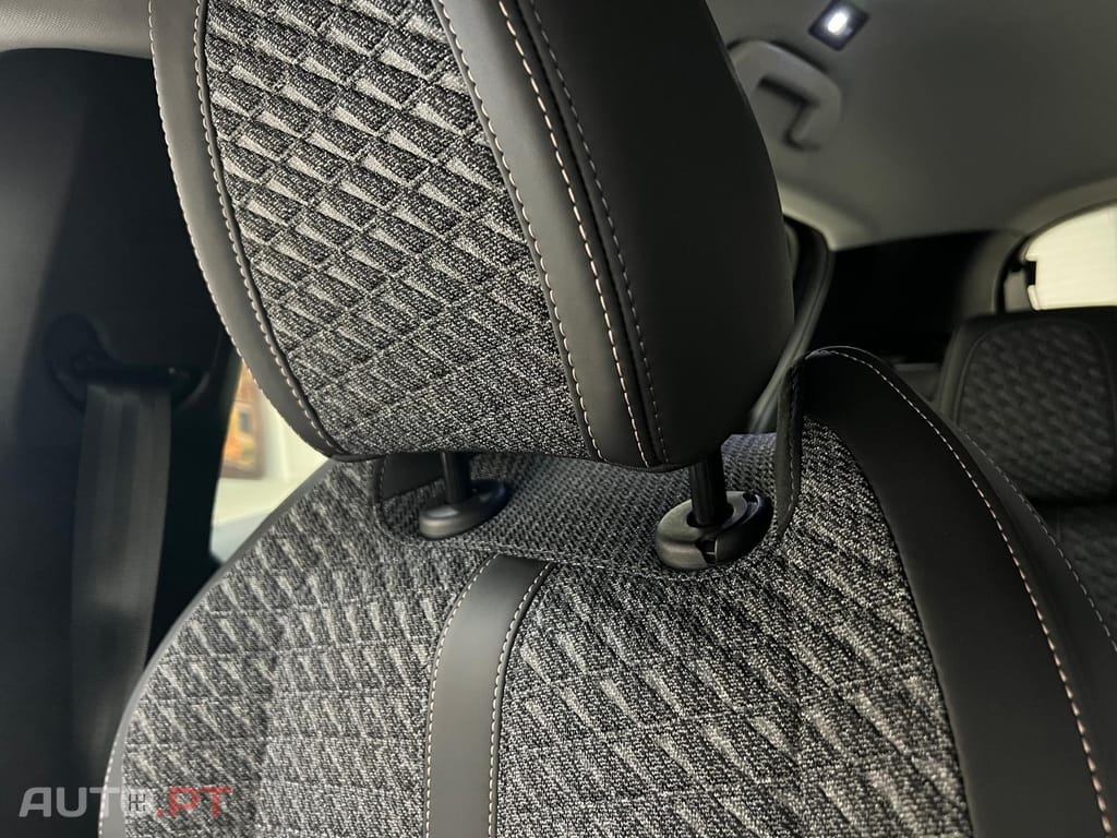 Peugeot 308 1.6 Hybrid Allure e-DCS7