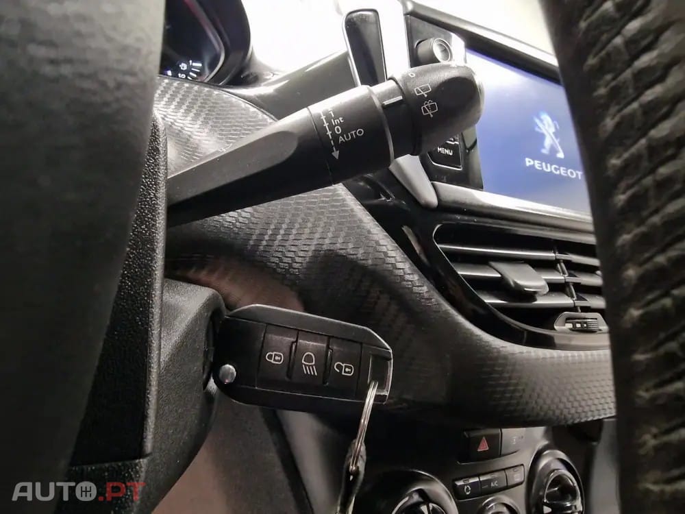 Peugeot 2008 1.2 PureTech Style
