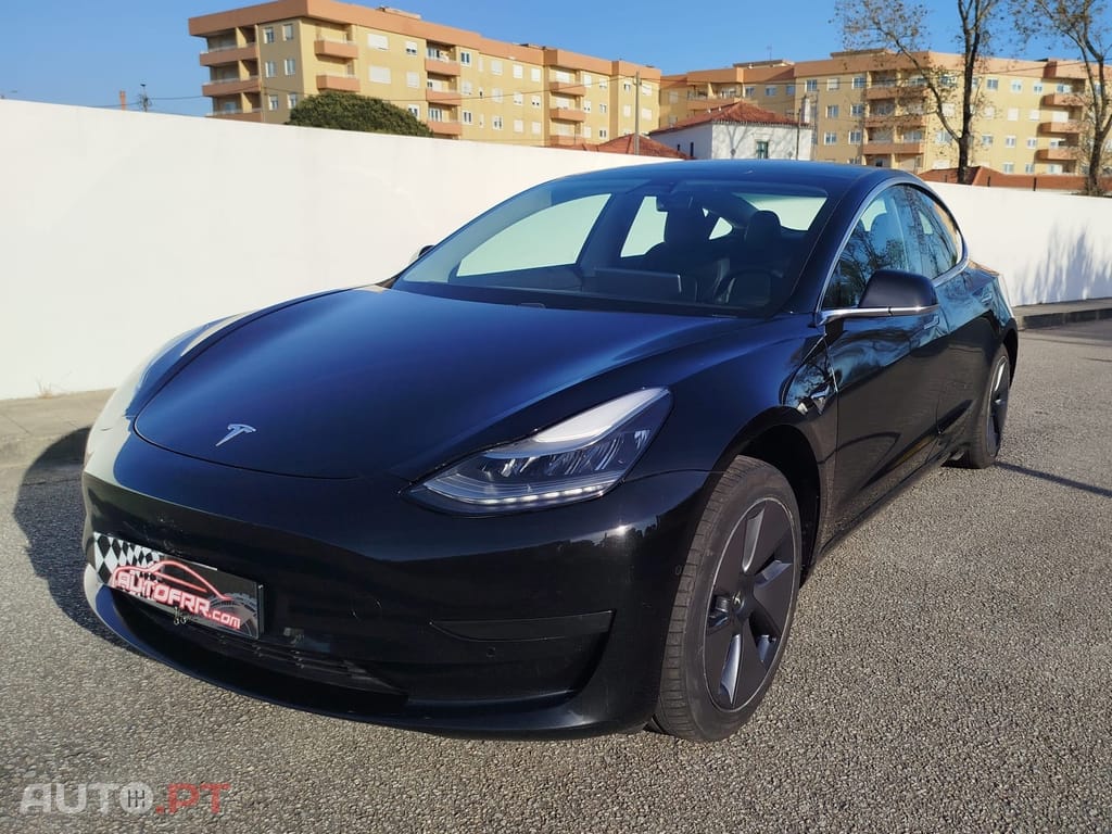 Tesla Model 3 Tração Traseira