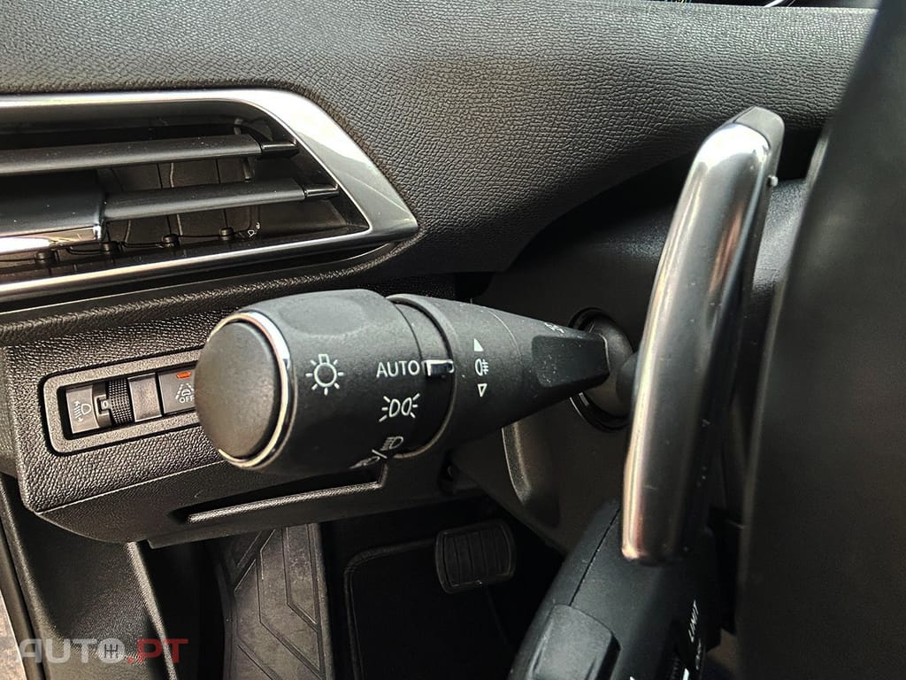 Peugeot 3008 1.6 Hybrid4 Allure Pack e-EAT8