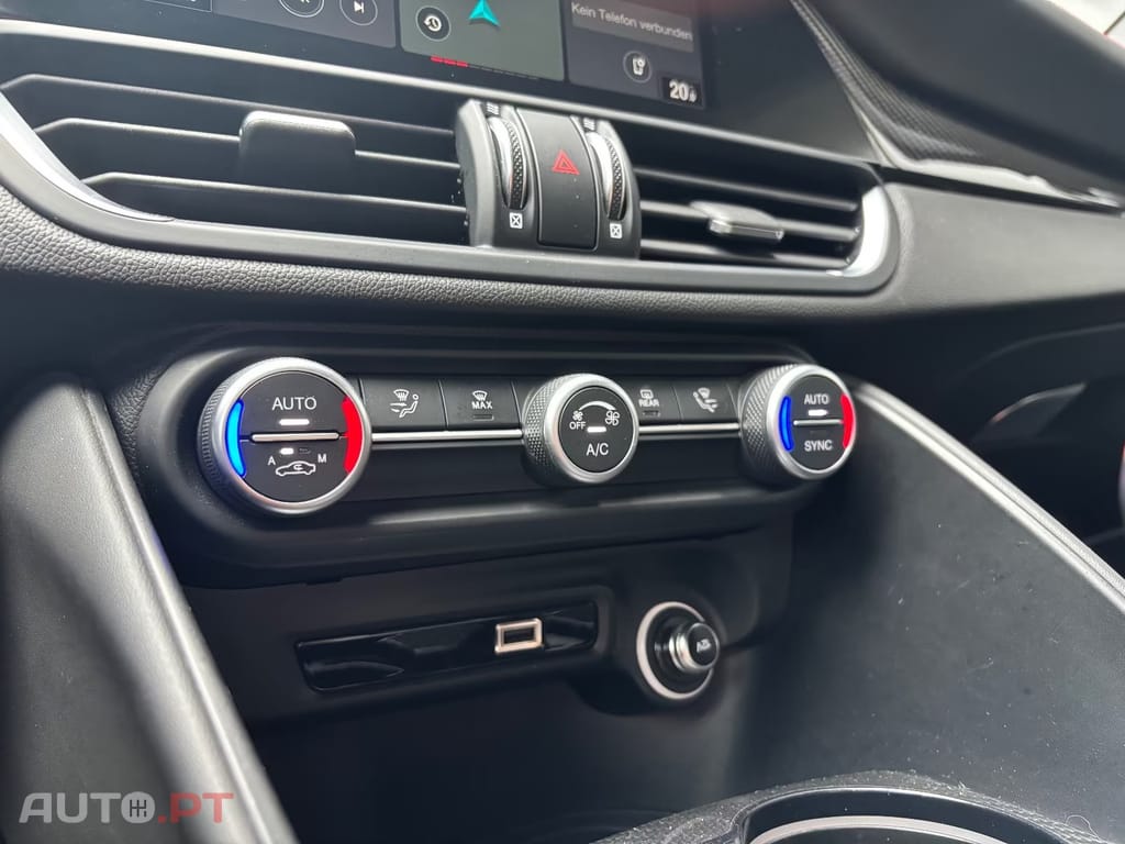 Alfa Romeo Giulia 2.9 Bi-Turbo Quadrifoglio AT8