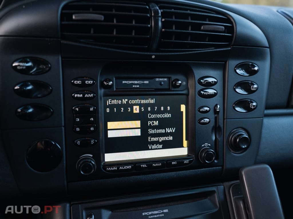 Porsche 996 Carrera 4 Coupé