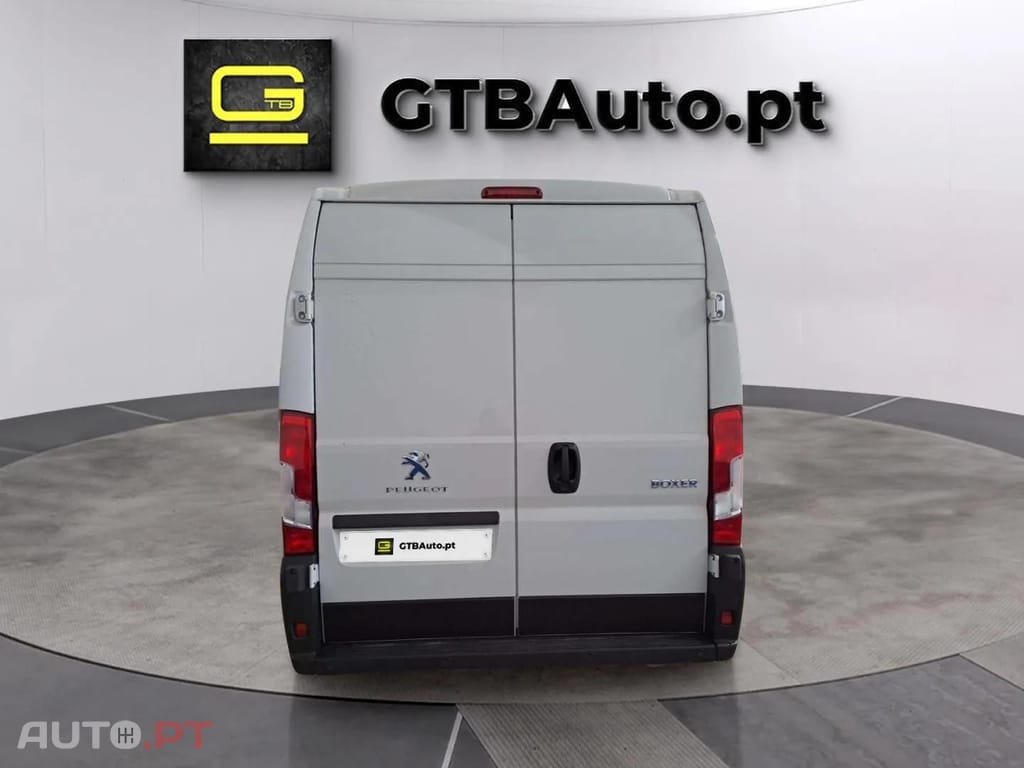 Peugeot Boxer 2.2 BlueHDi 165 S&S 