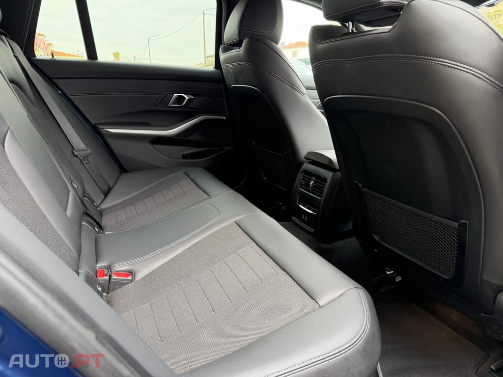 BMW 320 e Line Sport Auto