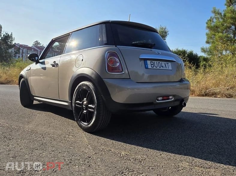 MINI Cooper Cooper D Baker Street