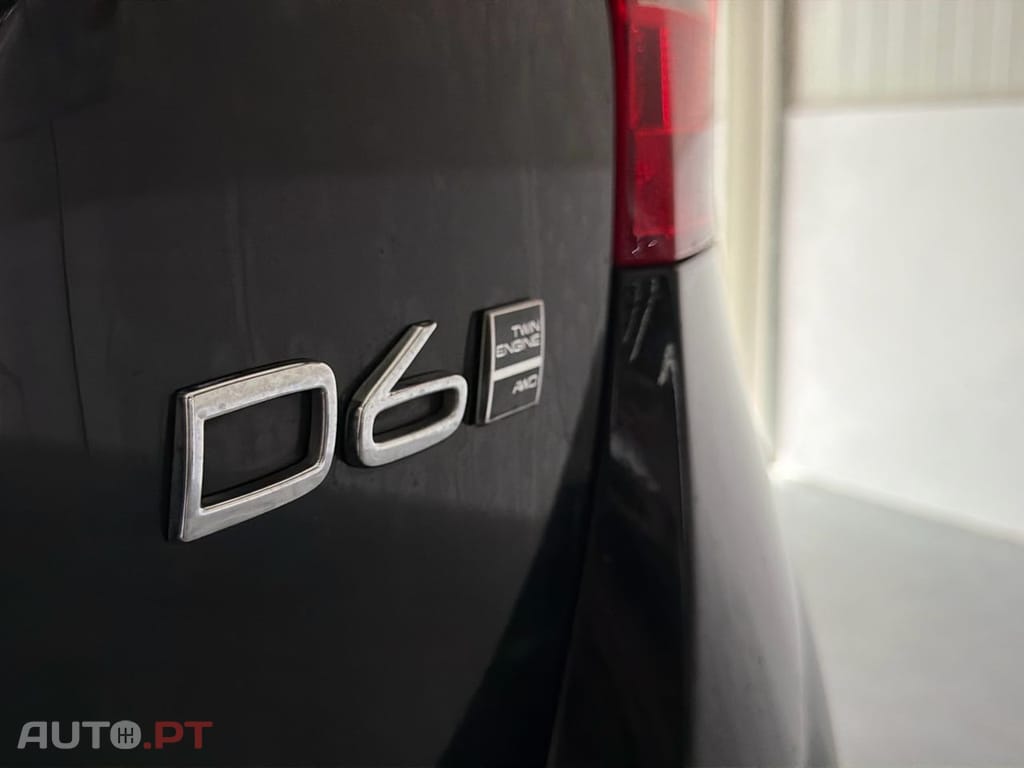 Volvo V60 2.4 D6 AWD Phev