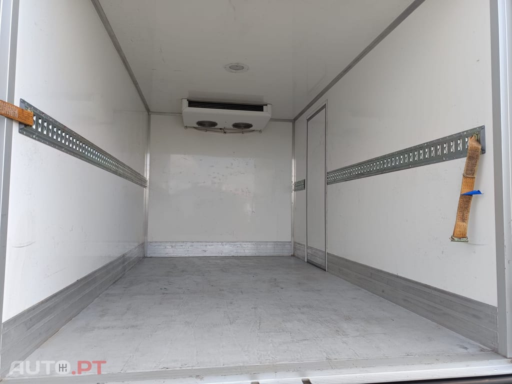 Opel Movano Movano Chassis Cabine Simples 3.5T L4 2.2D 165+ FRIO