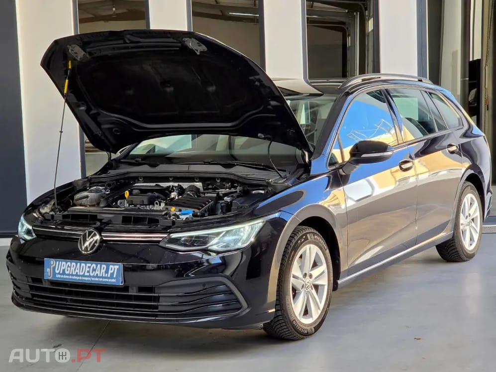 Volkswagen Golf Variant 1.0 eTSI OPF DSG Life — fotografia 40