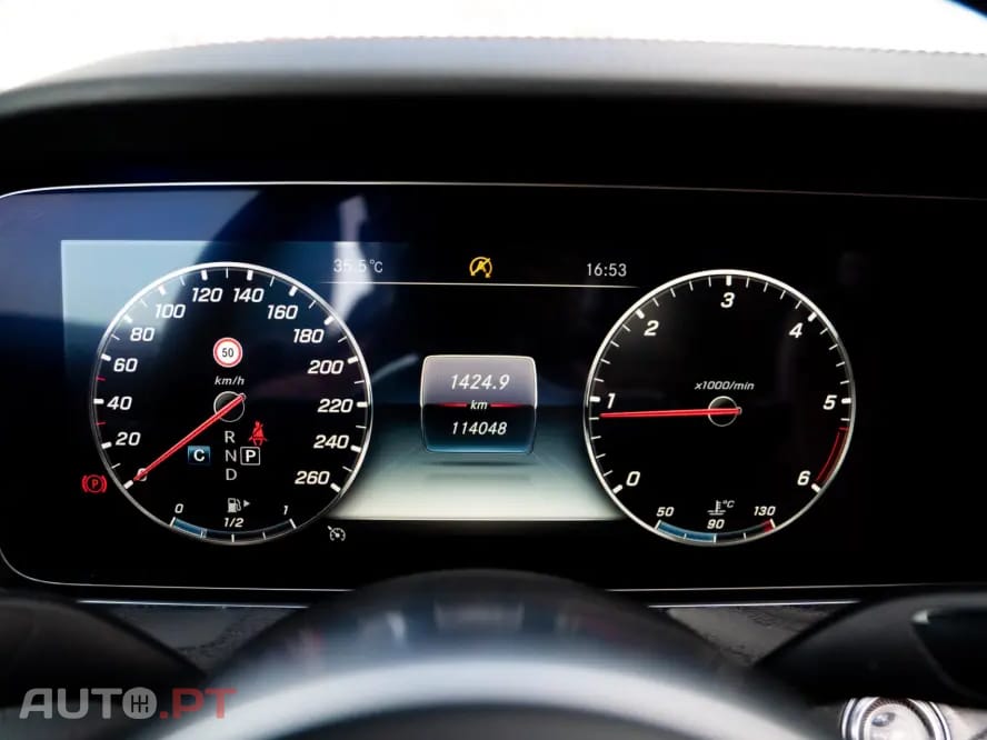 Mercedes-Benz E 220 d 4Matic 9G-TRONIC AMG Line