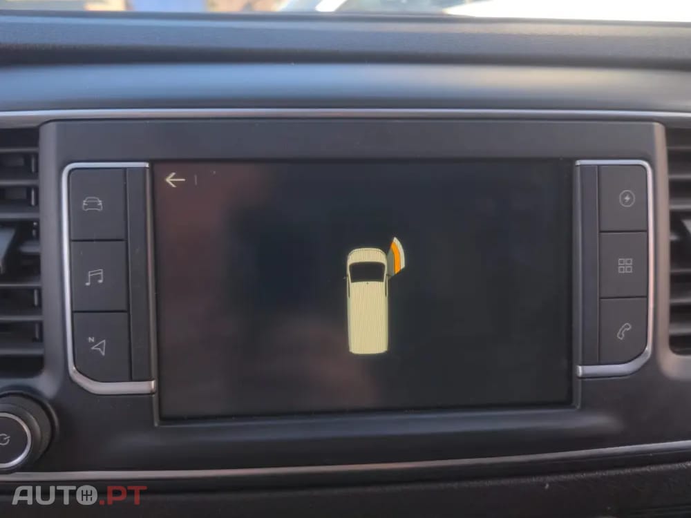 Citroen e-Jumpy Longa (50-kWh)