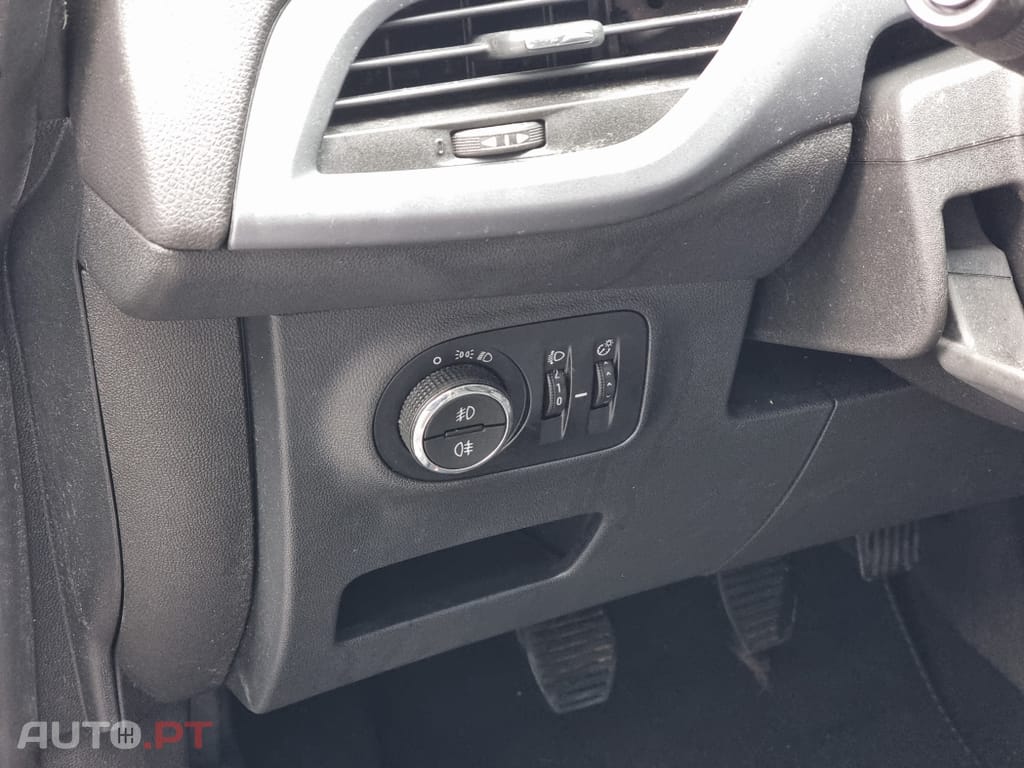 Opel Corsa 1.2 Enjoy