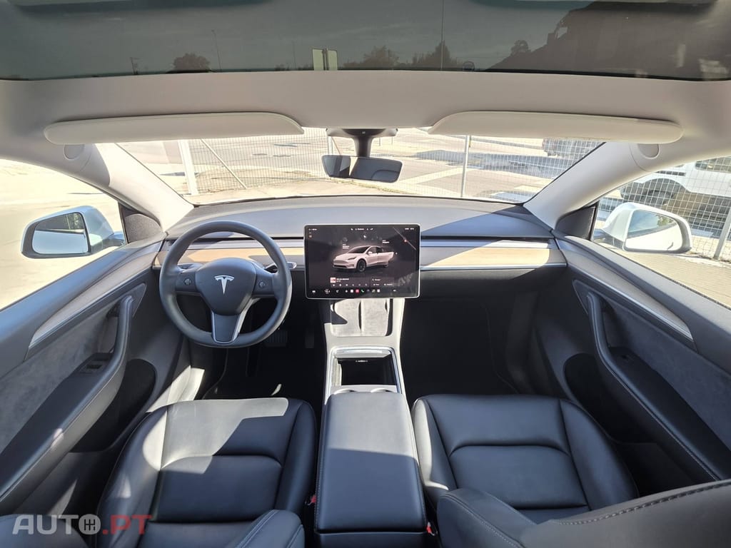 Tesla Model Y Long Range Dual Motor AWD