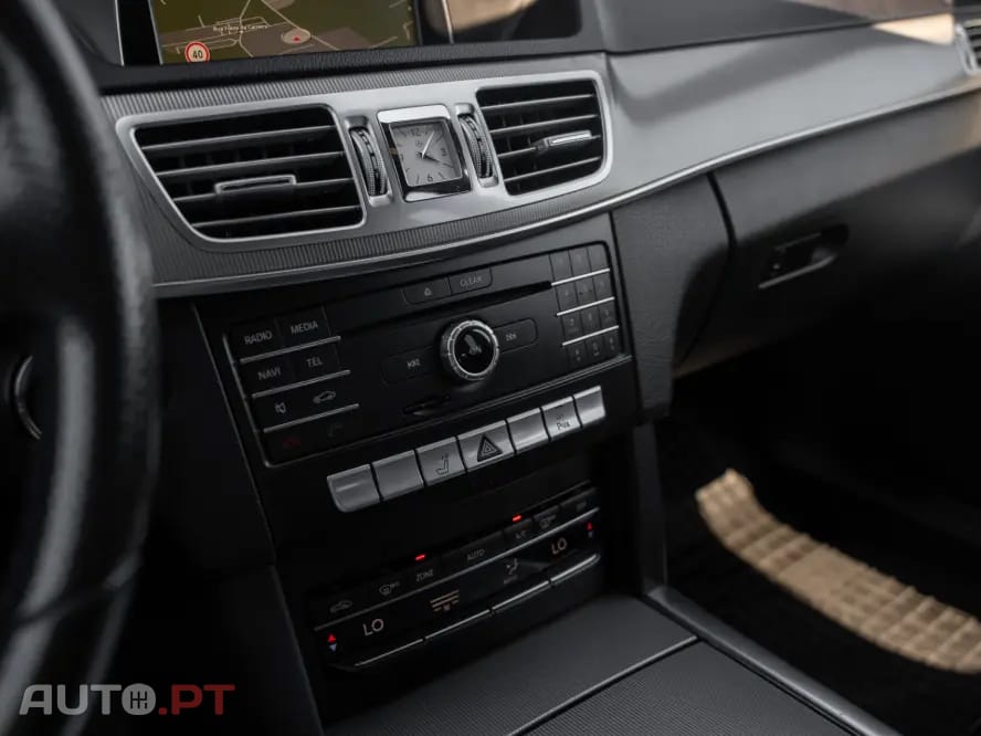 Mercedes-Benz E 300 Bluetec Hybrid Avantgarde