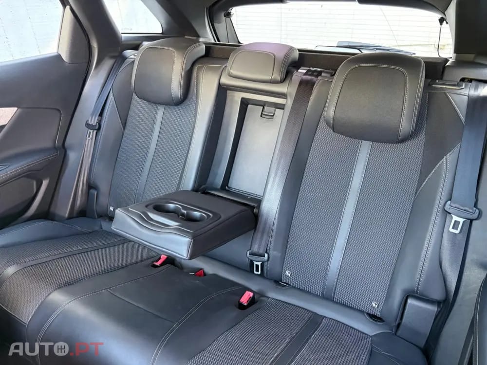 Peugeot 3008 1.6 Hybrid GT e-EAT8