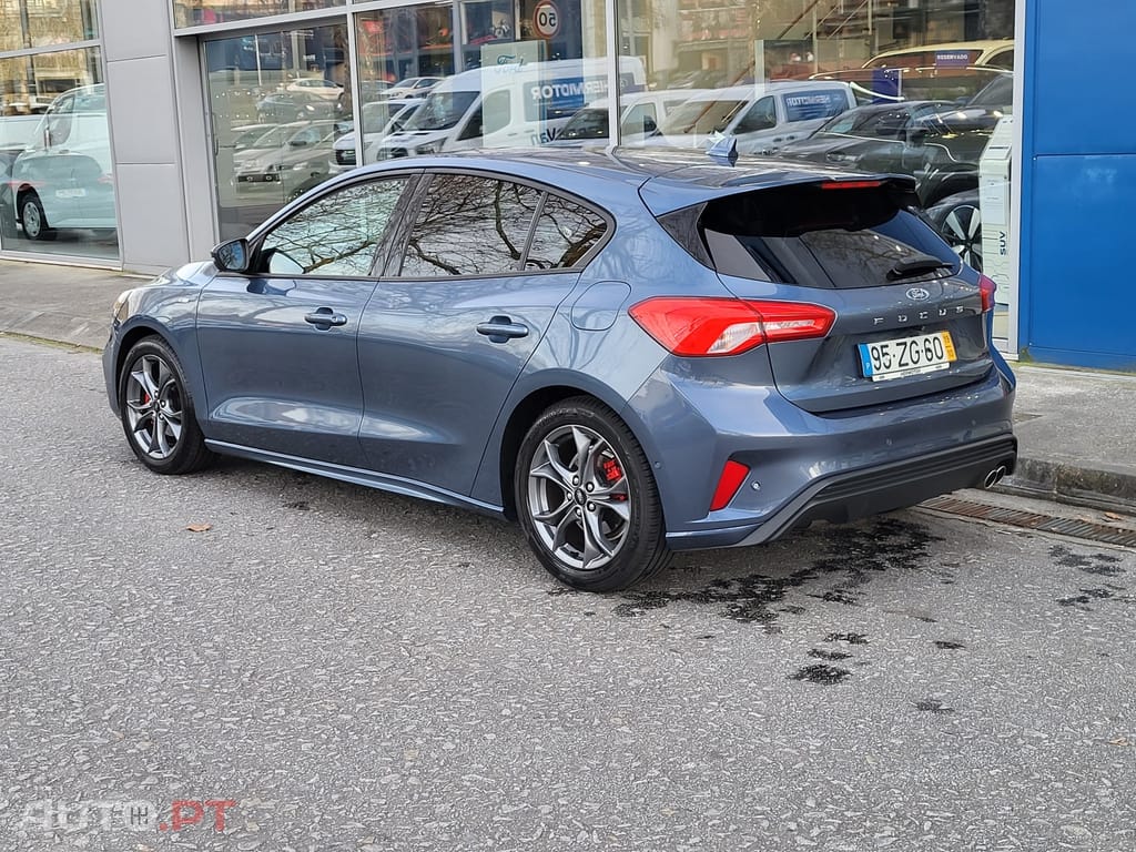 Ford Focus 1.0 EcoBoost ST-Line X