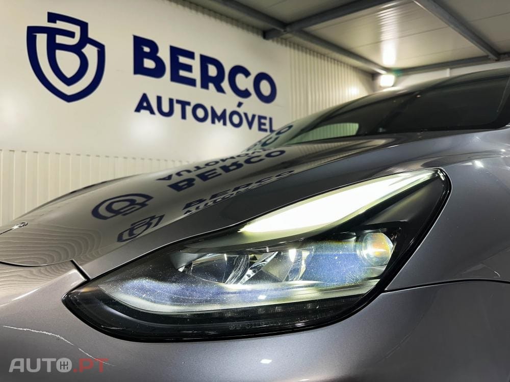 Tesla Model Y Performance Dual Motor AWD