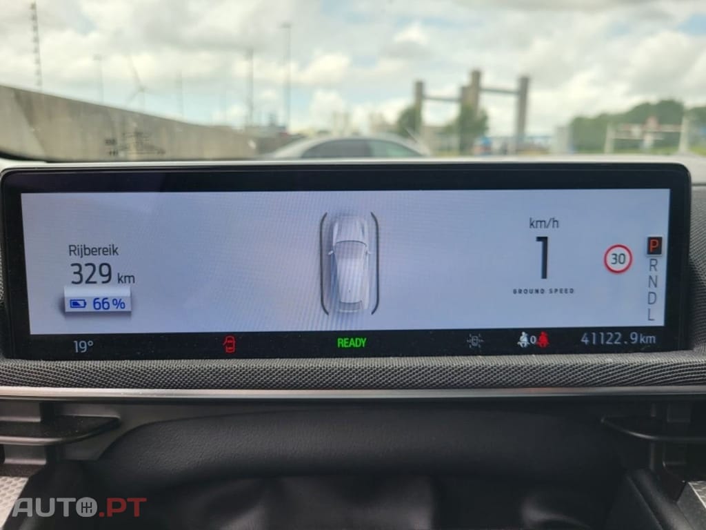 Ford Mustang Mach-E Standard