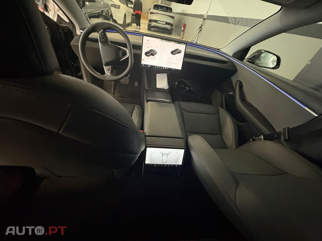 Tesla Model 3 Tração Traseira
