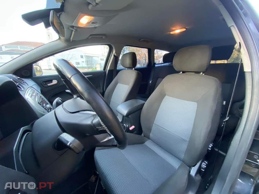Ford Mondeo SW 1.8 TDCi Titanium