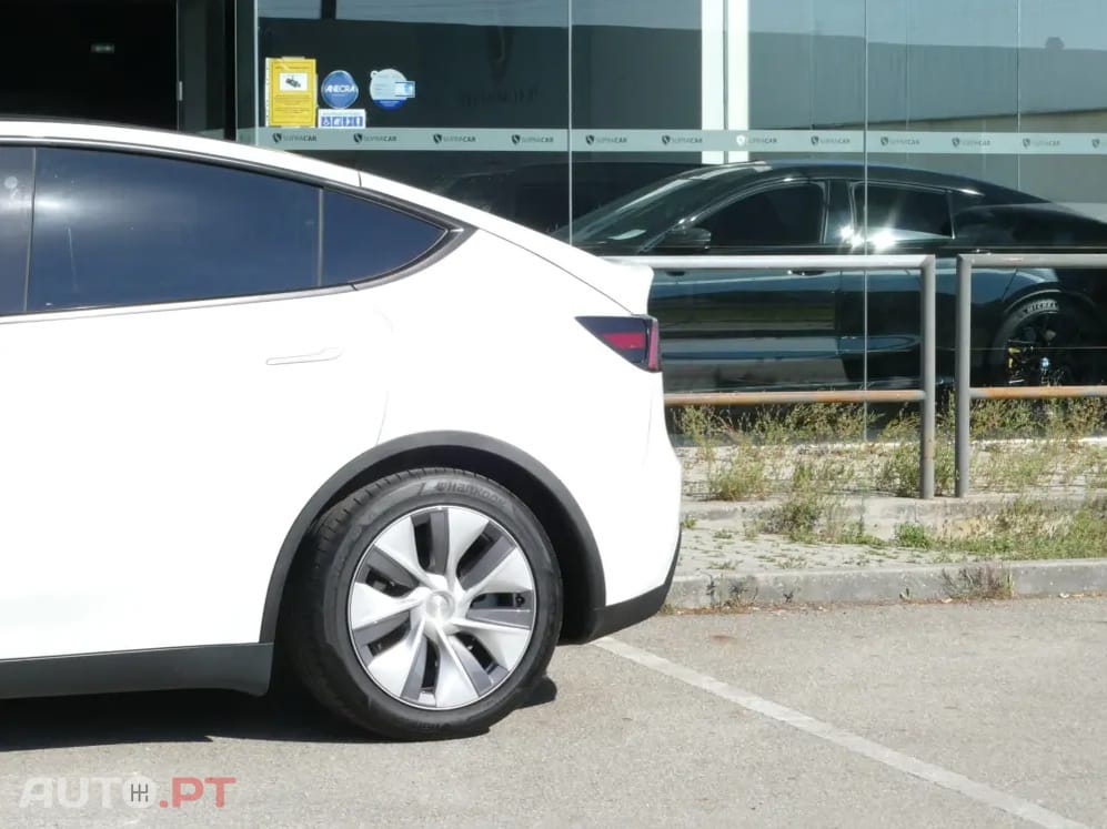 Tesla Model Y Tração Traseira