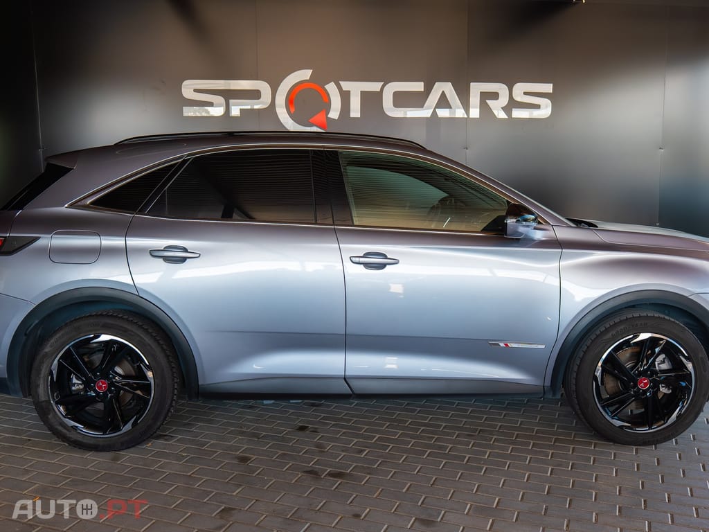 DS DS7 Crossback E-Tense Performance Line EAT8