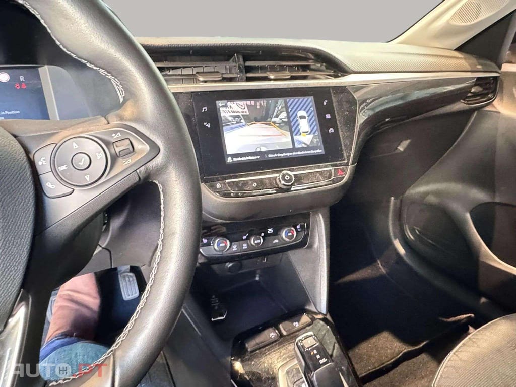 Opel Corsa-E 136CV Elegance 100% Elétrico