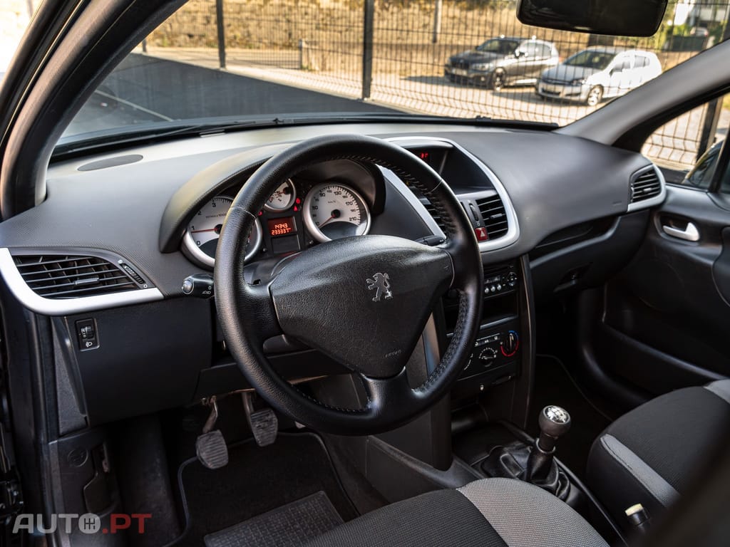 Peugeot 207 1.4 HDi