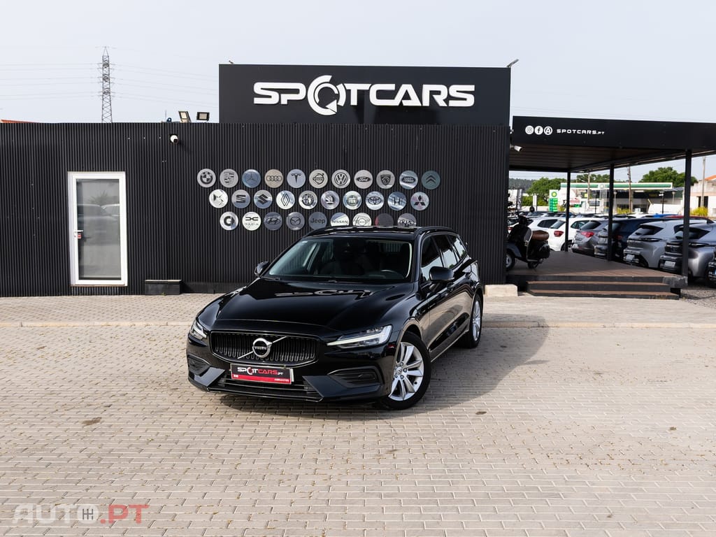 Volvo V60 2.0 B4 Essential Auto