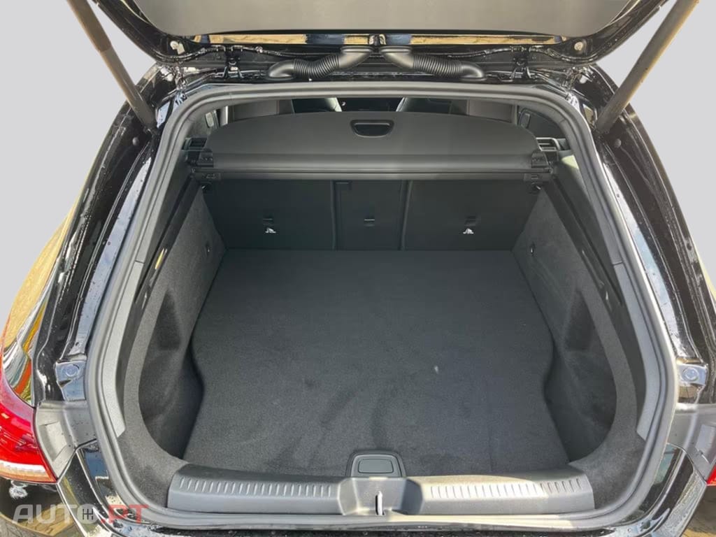 Mercedes-Benz CLA 250 e SB AMG