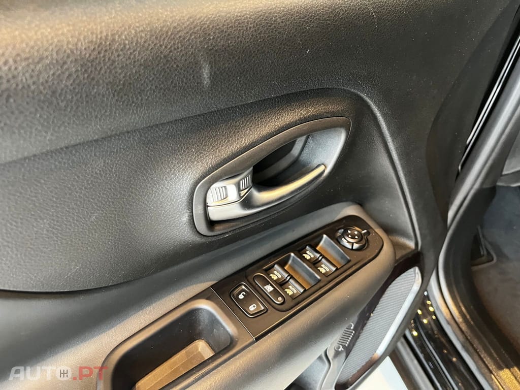 Jeep Renegade 1.3  AWD Híbrido 4Xe LIMITED  I.V.A DEDUTÍVEL 